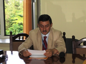 Ведущий консультант Президентской библиотеки Управления делами Президента Азербайджанской Республики И.З. Исмаилов