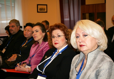 Участники Первого совещания Программы ЮНЕСКО